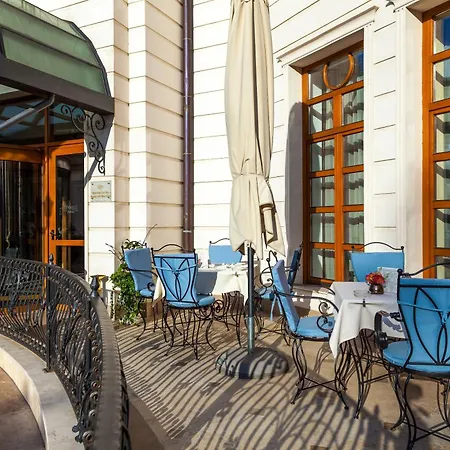 Epoque - Relais & Chateaux 5*