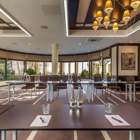 Epoque - Relais & Chateaux 부쿠레슈티