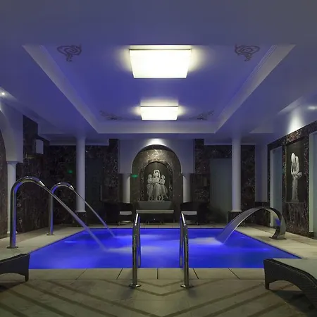Epoque - Relais & Chateaux 5*