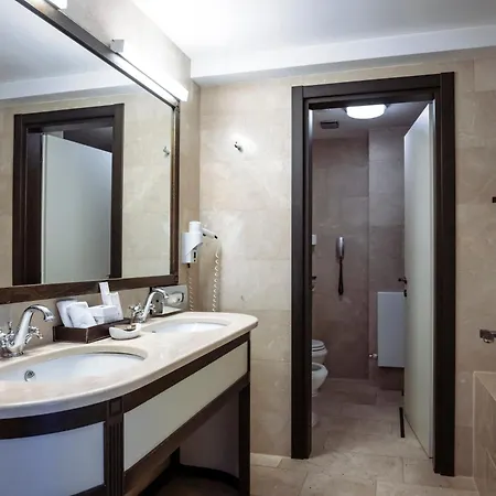 Epoque - Relais & Chateaux 5* Bucharest