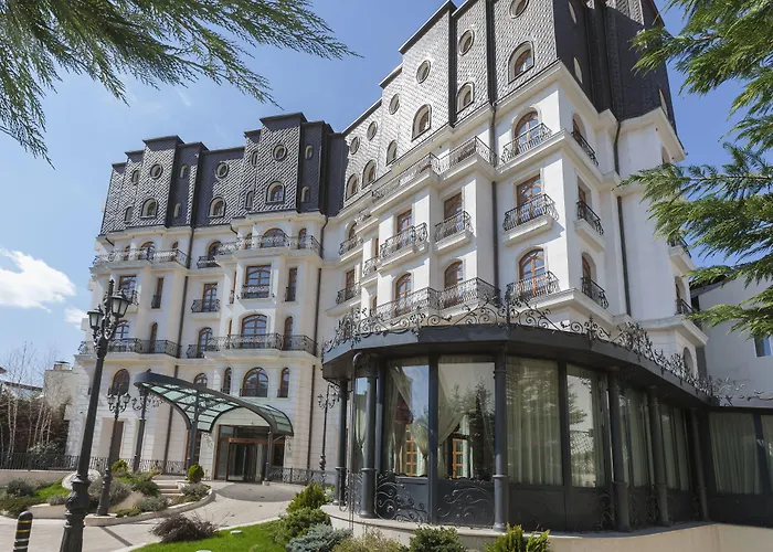 Epoque - Relais & Chateaux 5* Bucharest